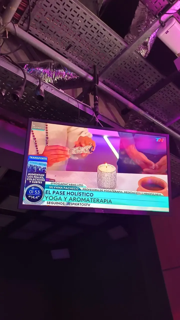 Entrevista en televisión sobre la luna llena como bienestar