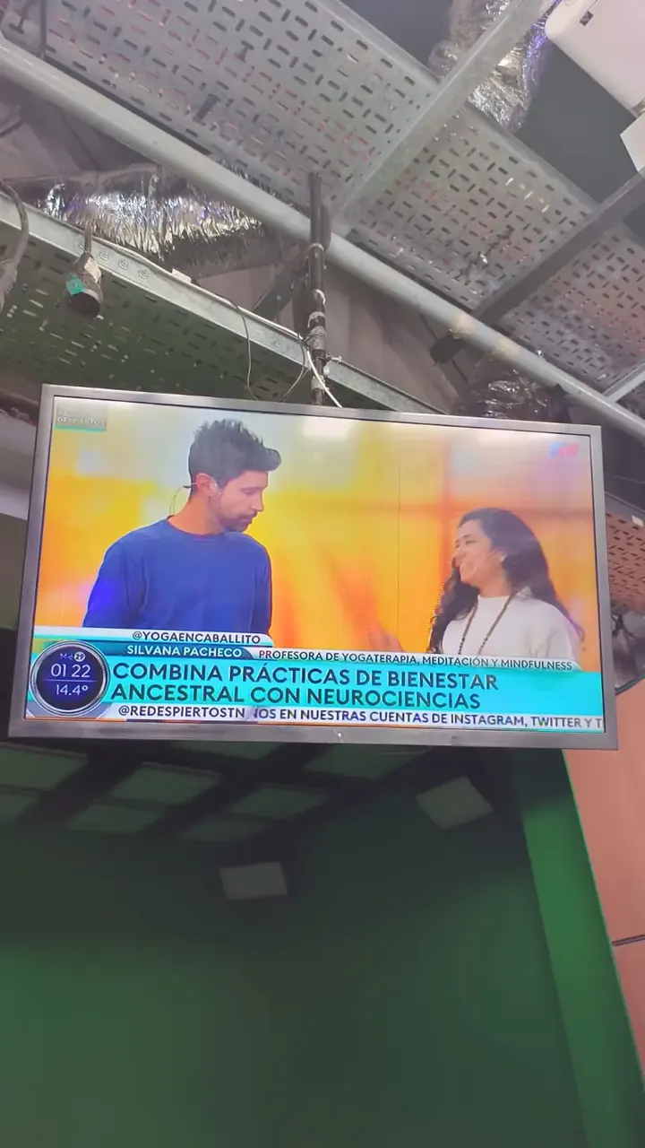 Participación en televisión sobre pase holístico, yoga y aromaterapia